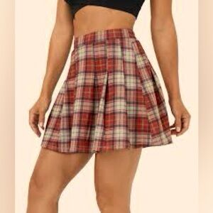 Forever 21 Pleated Red and White Plaid Mini Skirt Size Small